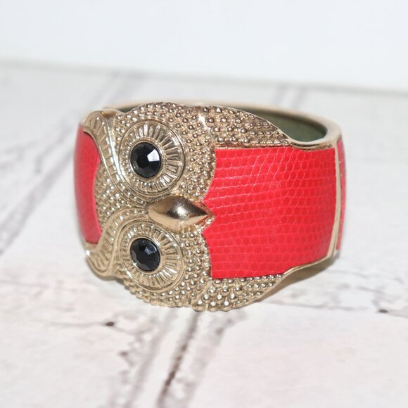 Beautiful red and gold owl hinged bangle bracelet 7" - Picture 1 of 4